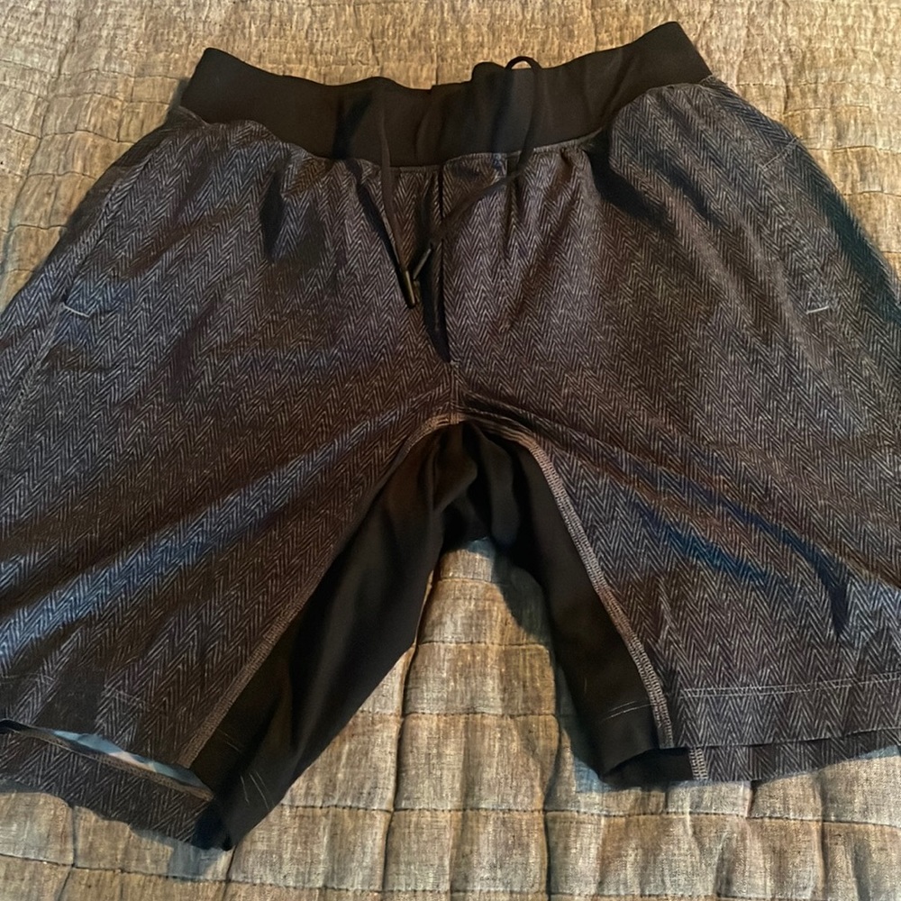 Lululemon 9 inch workout shorts